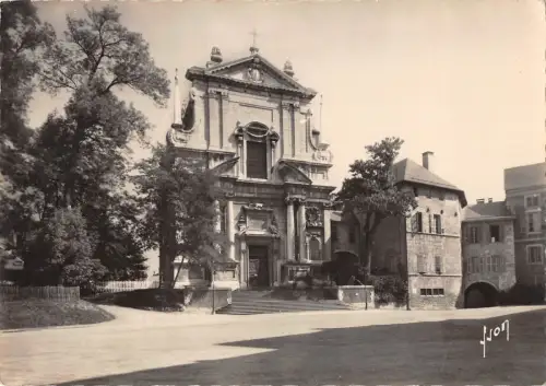 BR46999 Cour de chateau des comtes de savoie Chambery Frankreich