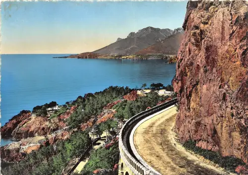 BR5732 La Corniche d Or et le Cap Roux france