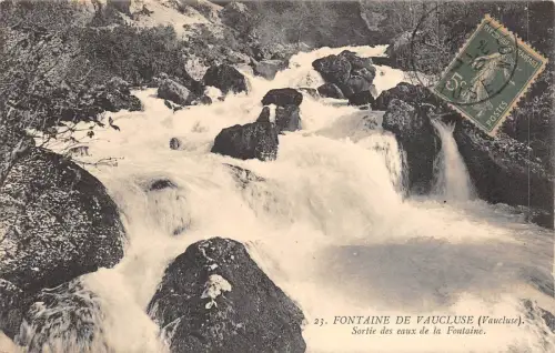 BF3559 fontaine de vaucluse sortie des eaux de la france