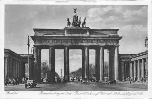 BR42311 Brandemburg Tor Berlin germany