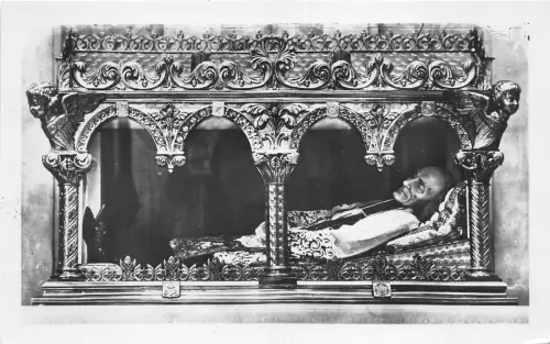 BR7458 Corps du Saint Cure d Ars dans sa chause Postkarte Frankreich