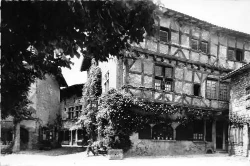 BR20546 Cite medievale de Perouges hostellerie du vieux France