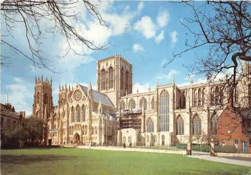 uk45925 york minster from the south uk