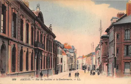 B38148 Amiens Rue des Jacobins et la gendarmerie france