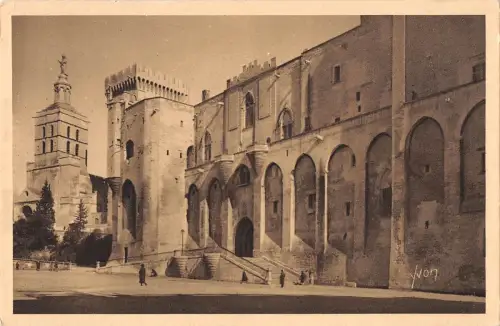 BF6912 Avignon Fassade Principale du Palais des Papes Frankreich Frankreich