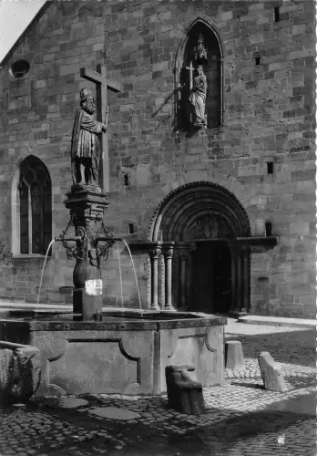 BR7628 Kaysesberg fountaine de l empreur Constentin et Portail de l Egli france