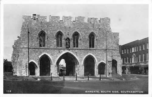 uk6 Bargate Southampton Echtfoto UK