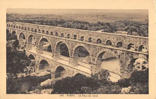 BF7635 nimes le pont du gard france Frankreich