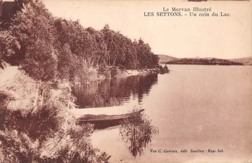 BF4588 un coin du lac le lac des settons morvan france