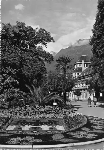 BG3009 merano meran casino e passeggiata CPSM 14x9,5cm italy