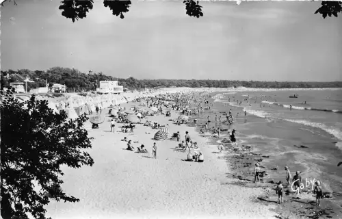 BR27312 Saint Georges de Didonne la plage france