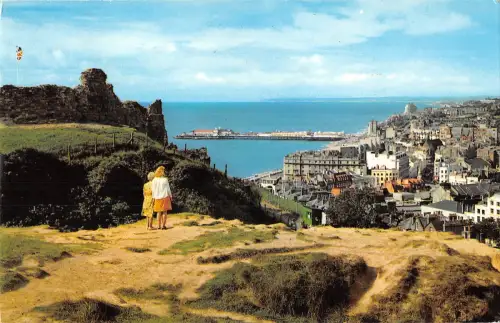 uk8129 view from the castle hastings uk