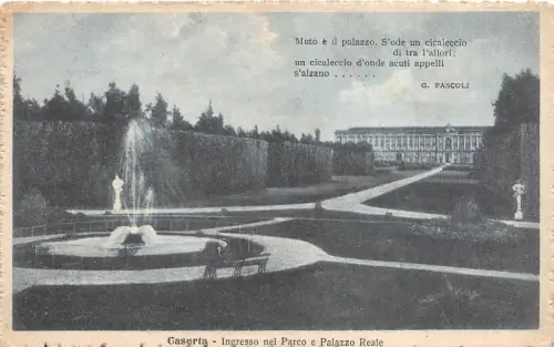 BR37067 intresso nel parco e palazzo Reale Caserta italy