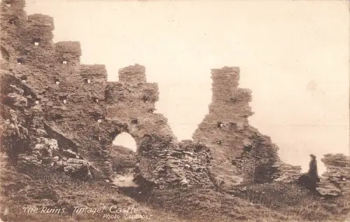 uk19799 the ruines tintagel castle real photo uk