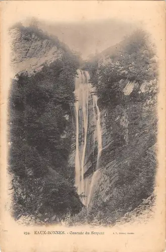 BR72753 eaux bonnes cascade du serpent france