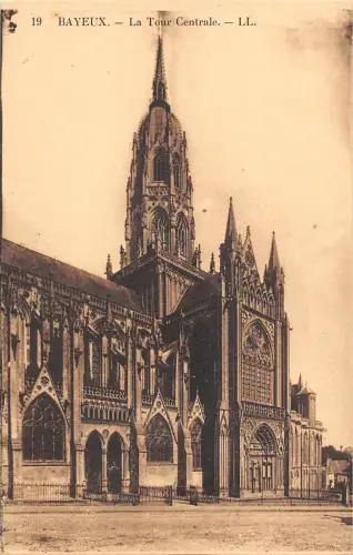 BR71472 bayeux la tour centrale france