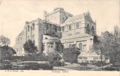 uk23392 romsey abbey real photo uk