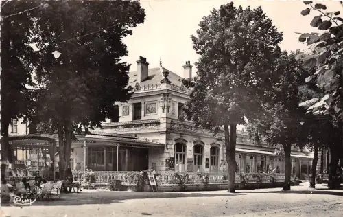 BR11525 Neris les Bains Casino Echtfoto Frankreich