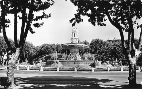 BR11988 Aix en provence place centrale et la grande fontaine Echtfoto Frankreich