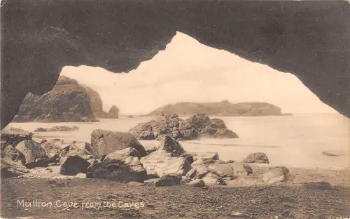 uk18101 Pfostenbucht aus den Höhlen Echtfoto UK