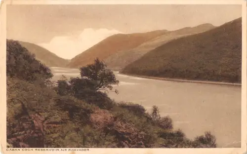 uk26852 caban coch reservoir rhayader wales uk