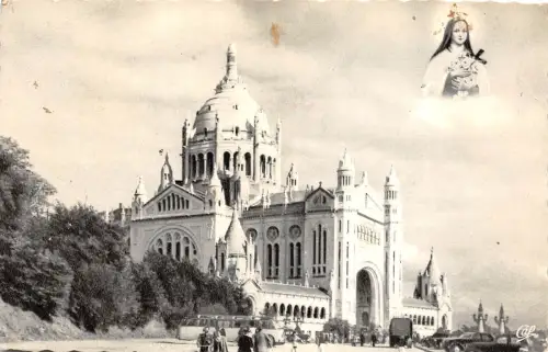 BR5395 Lisieux Avenue de Sainte Therese Frankreich