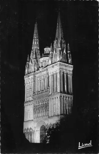 BR50555 La cathedrale illuminee angers Frankreich