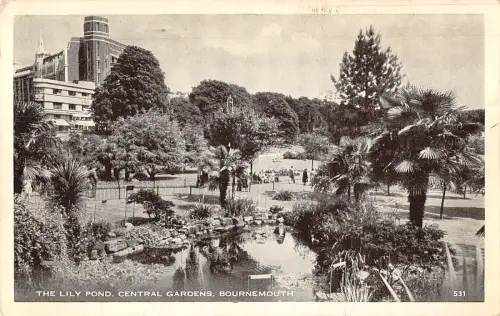 uk21113 Lily Pond Central Gardens Bournemouth Echtfoto UK