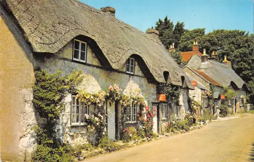 uk11322 brighstone old trohgedecktes cottage isle of wight uk
