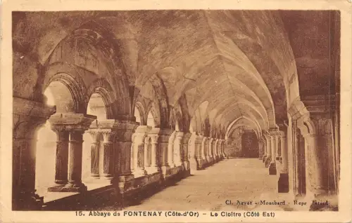 BF4988 abbaye de fontenay le cloitre france