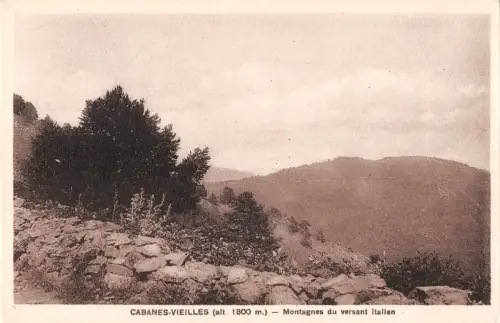 BR72260 montagnes du versant italien cabanes vieilles france