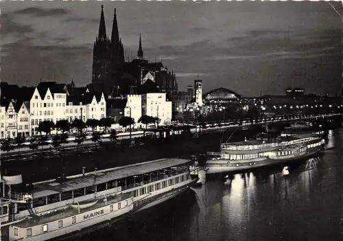 BR40478 Köln am Rhein Dämpferanlegestellen und Dom Germany