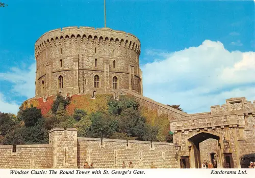 uk50651 runder Turm mit St Georges Tor Windsor Castle Echtfoto UK