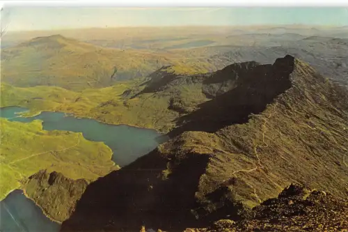 uk8815 llyn llydaw and lledd from snowdon summit uk