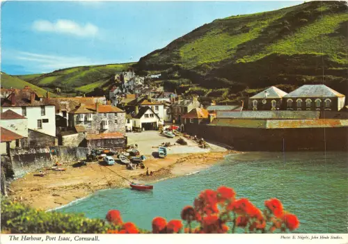 uk43653 the harbour port isaac cornwall uk