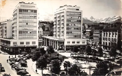 BR39405 La place clemenceau Pau france