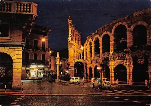 BT0707 Verona arena di notte Italy
