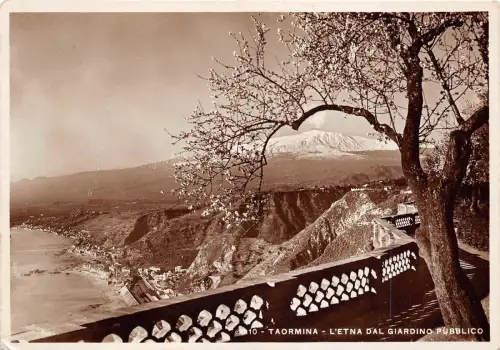 B70909 Taormina Etna dal Giardino Pubblico Italien