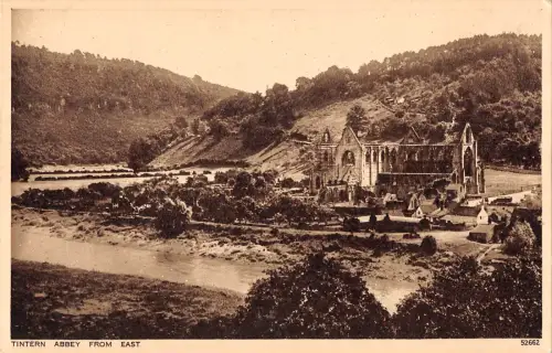 uk344 tintern abbey uk