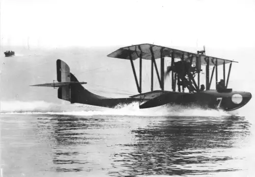 B57313 airplains avions Donnet Denhaut