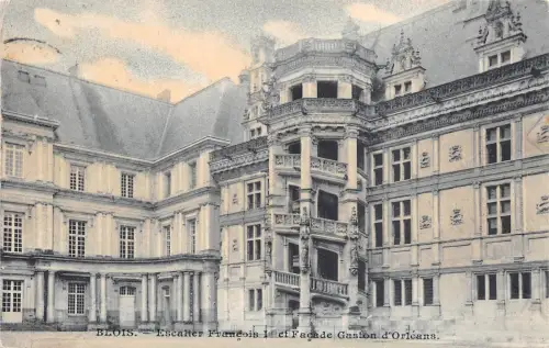 BF4830 Fassade Castelon Rolltreppe Francois Chateau Blois Frankreich