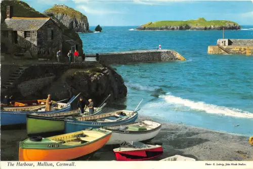 uk52569 the harbour mullion cornwall uk