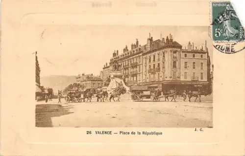 BF2931 place de la republique valence chariot france