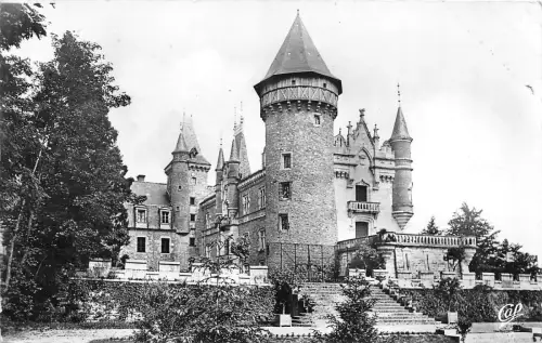 BR20367 Vichy Chateau de Bourbon Busset Frankreich