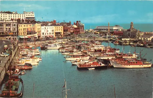 uk8999 the harbour ramsgate uk