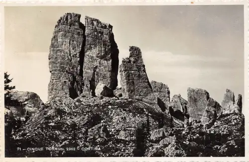 BR10075 Cinque Torri Cortina D Ampezzo Italien