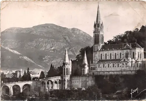 BR20412 Lourdes la basilique Frankreich