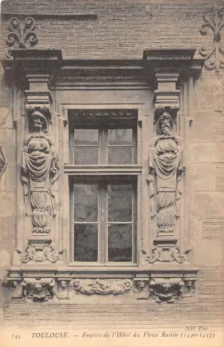 BR72361 cour de l hotel de bernuys toulouse france