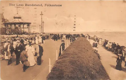 B93475 the leas bandstand folkestone kent uk