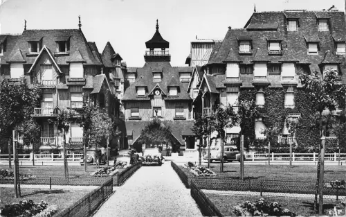 BR47912 La plage fleurie Deauville Frankreich